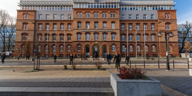 Polonyada üniversite okumak. Krakow Teknoloji Üniversitesi